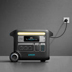 Anker 767 Powerhouse powerstation aangesloten op een stopcontact