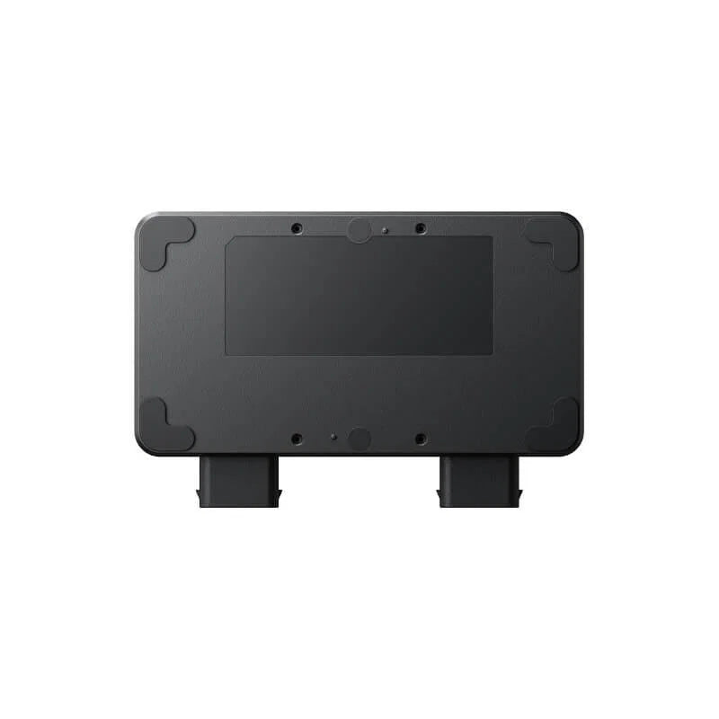Anker SOLIX Alternator Charger 800W. Hiermee kun je tijdens het rijden je Anker powerstations snel opladen. De Anker Solix 800W alternator charger sluit je aan op de startaccu of huishoudaccu van je auto of camper.