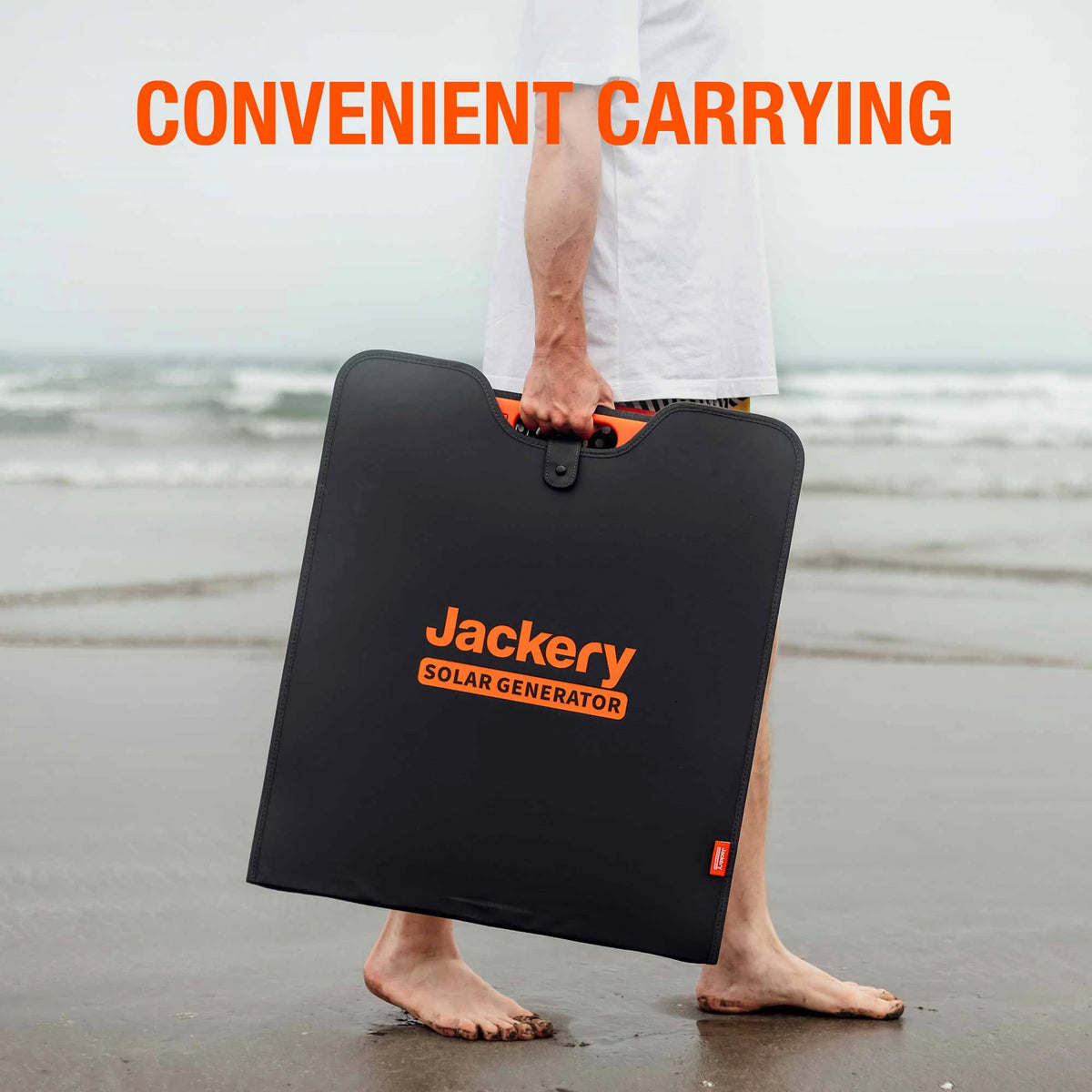 Jackery SolarSaga 200W draagbaar zonnepaneel opgevouwen tot compact formaat